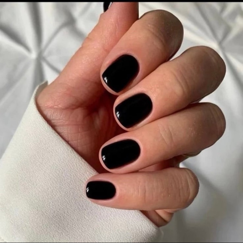 Glossy Black Press On Nails